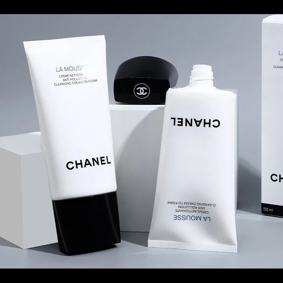 Chanel foam cleansing(New with box) - Picture 2 of 4